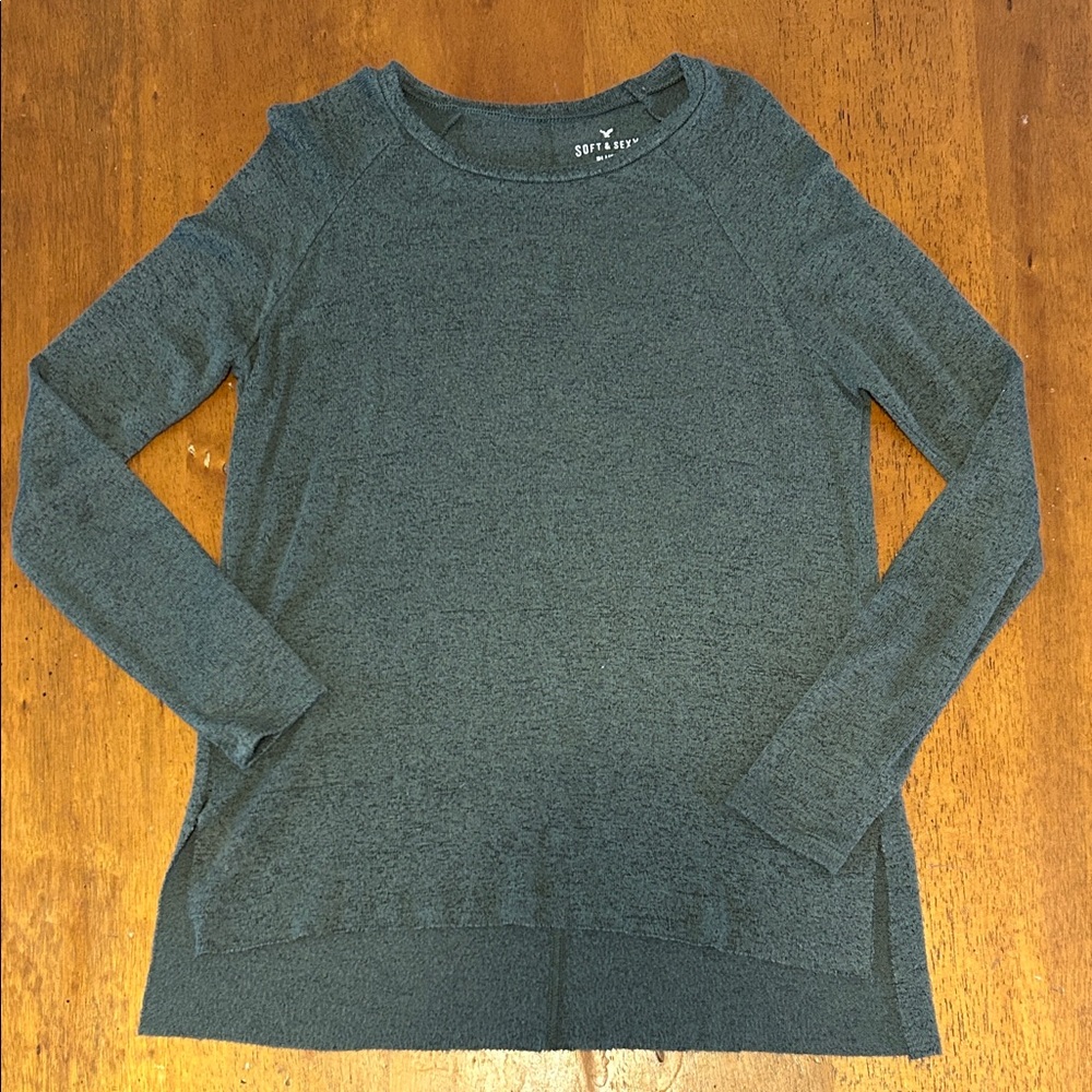 American Eagle Outfitters Soft & Sexy Plush Top in Green - Size S
